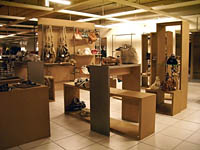 Торговое оборудование и мебель для магазина ЦУМ Outlet